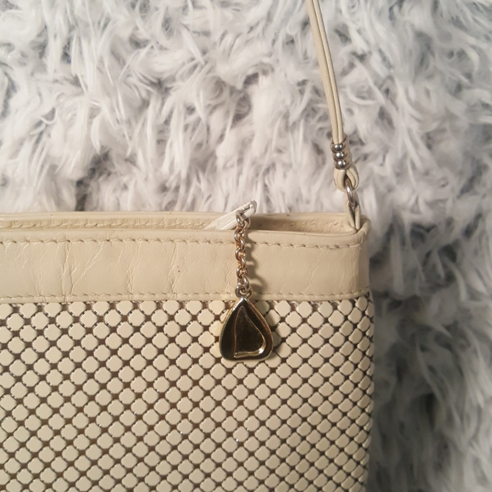Whiting And Davis Cream Leather And Mesh Bag. - image 3